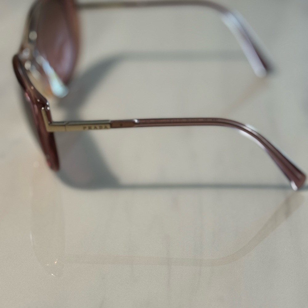 Prada sun glass